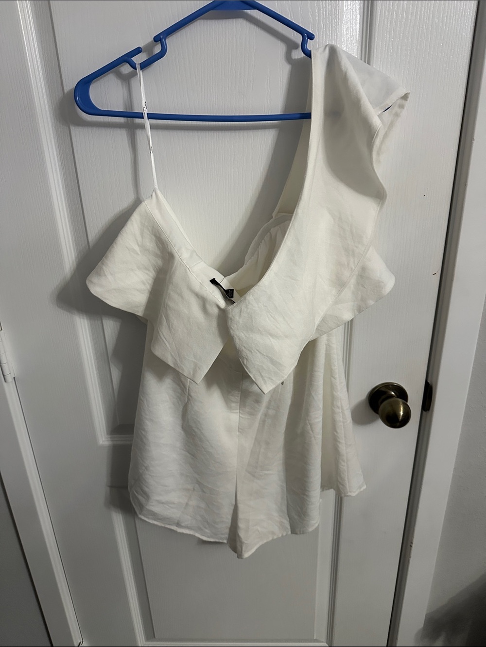 Lulu's Cream One-Shoulder Ruffled Romper - Picture 3 of 3